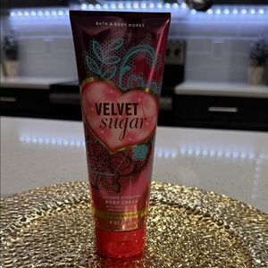 Bath & Body Works Velvet Sugar Body Cream - Pink & Teal Accents